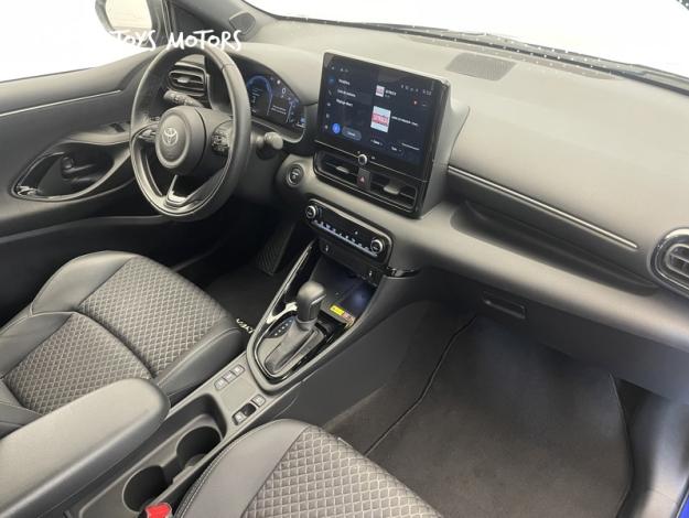 TOYOTA Yaris Hybride Hybride 116h Collection  PANO MC24