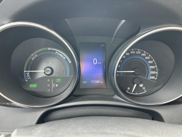 TOYOTA Auris 1.8 HSD 136h COLLECTION  