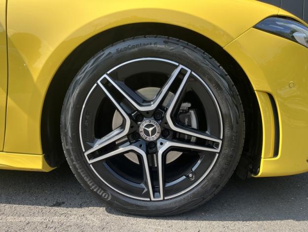 MERCEDES-BENZ Classe A 200 d AMG Line  
