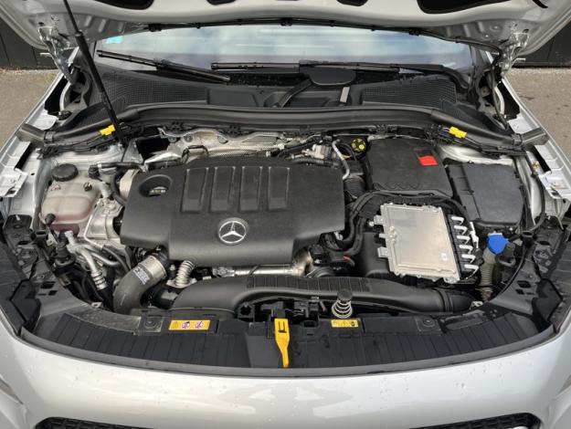 MERCEDES-BENZ GLA 200 d  Business Line  