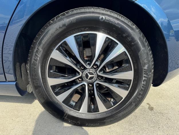 MERCEDES-BENZ A 180 d Business Line  
