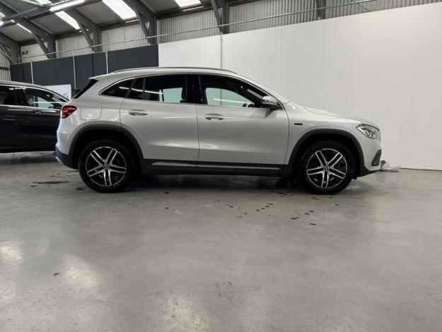 MERCEDES-BENZ GLA-Klasse GLA 250 e