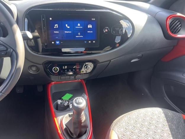 TOYOTA Aygo X 1.0 VVT-i 72 Design Zen Radars  