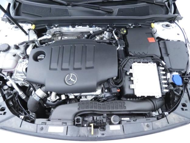 MERCEDES-BENZ Classe A 200 d AMG Line  Classe A 200 d AMG Line