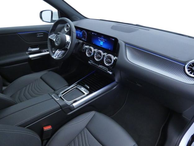 MERCEDES-BENZ GLA 250 e Hybrid EQ Business Line  GLA 250 e Hybrid EQ Business Line