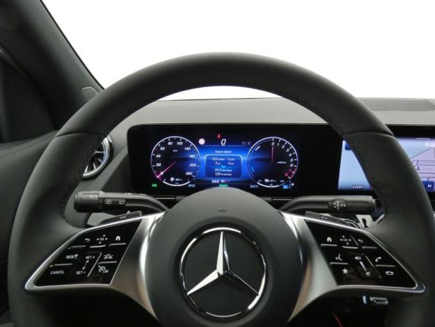 MERCEDES-BENZ GLA 250 e Hybrid EQ Business Line  GLA 250 e Hybrid EQ Business Line