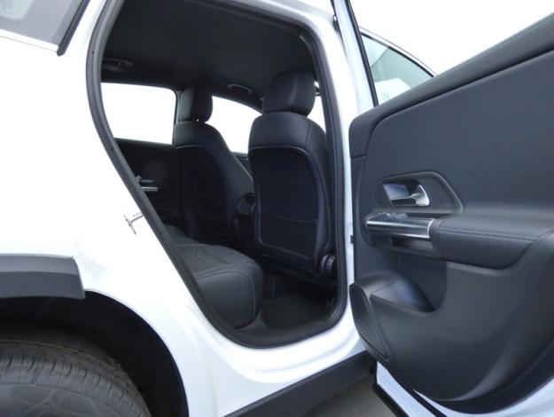 MERCEDES-BENZ GLA 250 e Hybrid EQ Business Line  GLA 250 e Hybrid EQ Business Line