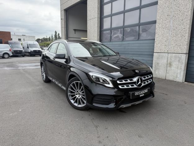 MERCEDES-BENZ GLA 180 AMG Line  