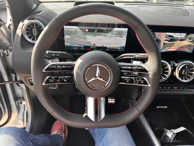 MERCEDES-BENZ EQA EQA 250+ SUV