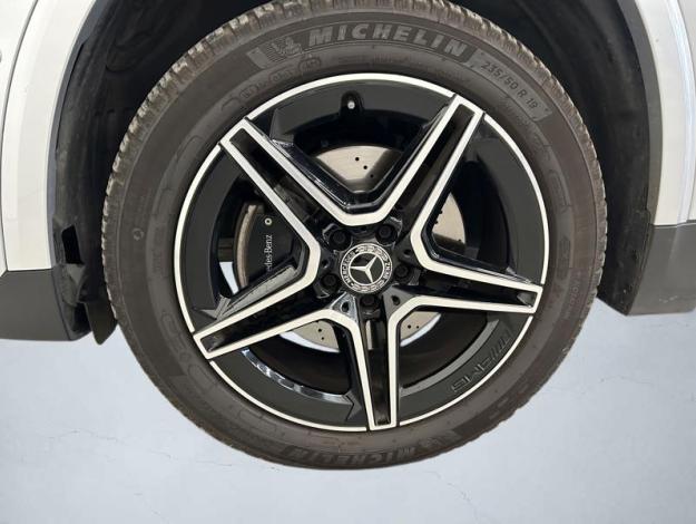 MERCEDES-BENZ GLA 250 e AMG Line  