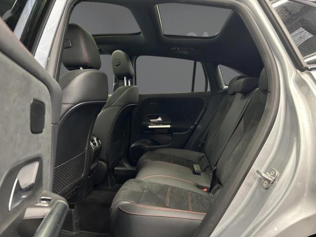 MERCEDES-BENZ GLA 250 e AMG Line  