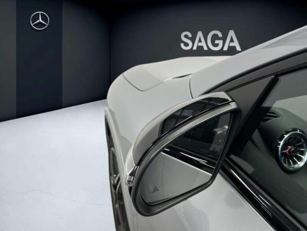 MERCEDES-BENZ GLA 250 e AMG Line  