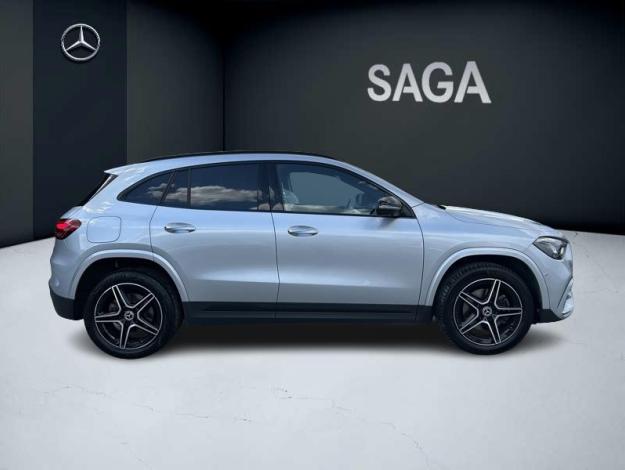 MERCEDES-BENZ GLA 250 e AMG Line  