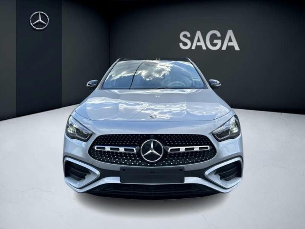 MERCEDES-BENZ GLA 250 e AMG Line  