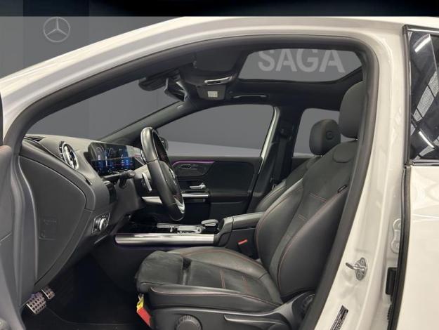 MERCEDES-BENZ GLA 250 e AMG Line  