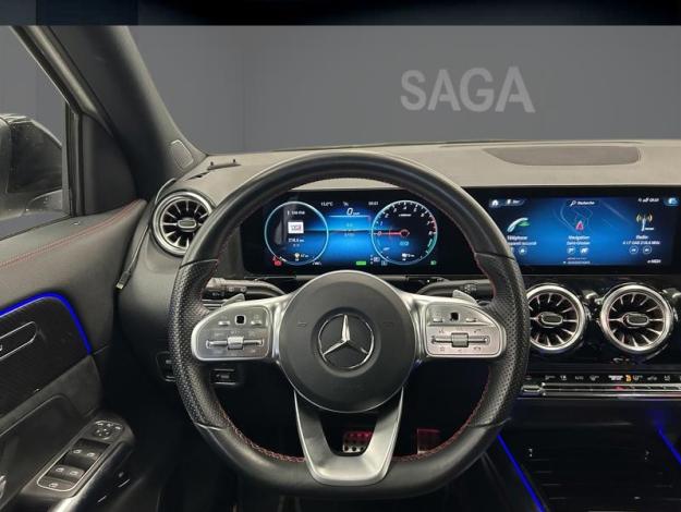 MERCEDES-BENZ GLA 250 e AMG Line  