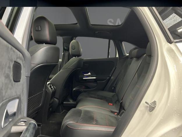 MERCEDES-BENZ GLA 250 e AMG Line  