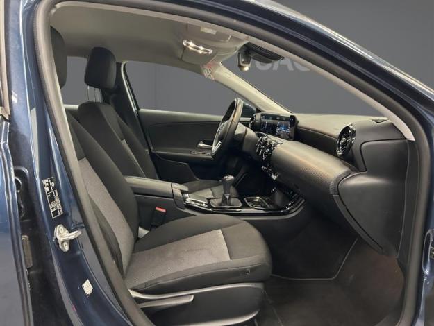 MERCEDES-BENZ A 180 d Style  