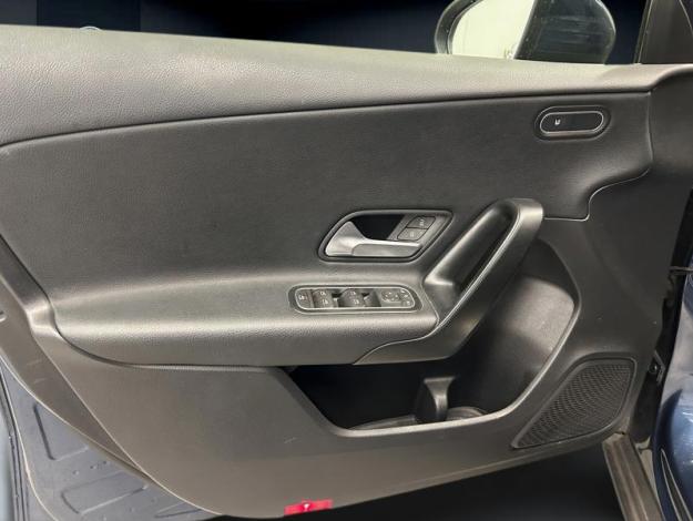 MERCEDES-BENZ A 180 d Style  