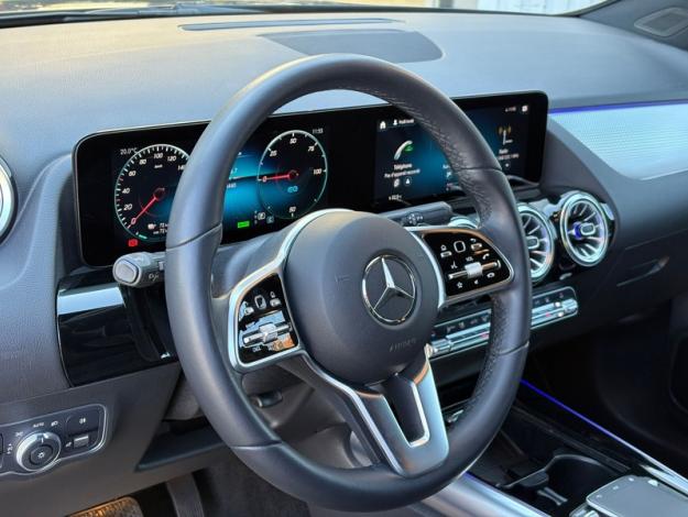 MERCEDES-BENZ EQA 250 Business Edition PREMIUM  