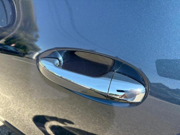 MERCEDES-BENZ EQA 250 Business Edition PREMIUM  