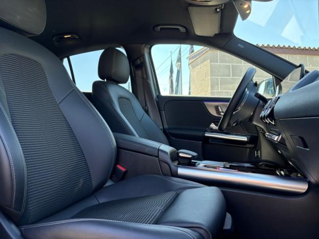 MERCEDES-BENZ EQA 250 Business Edition PREMIUM  