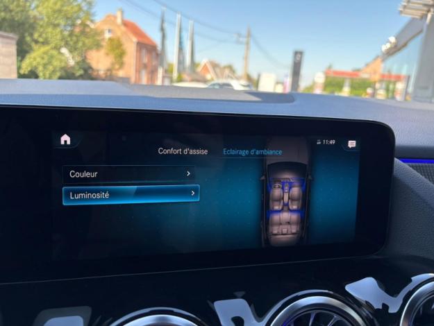 MERCEDES-BENZ EQA 250 Business Edition PREMIUM  