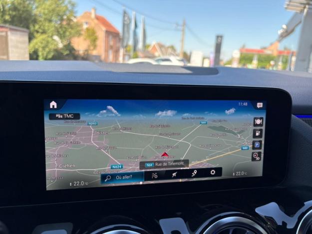 MERCEDES-BENZ EQA 250 Business Edition PREMIUM  
