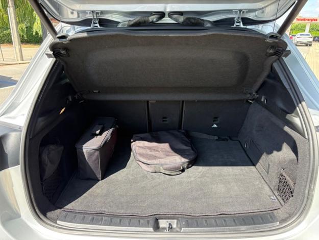 MERCEDES-BENZ EQA 250 Premium Toit Pano Burmester  