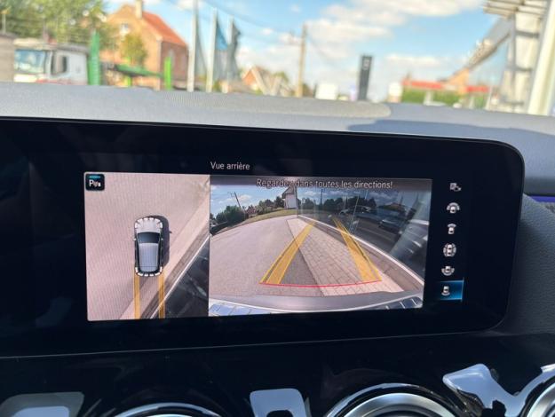 MERCEDES-BENZ EQA 250 Premium Toit Pano Burmester  