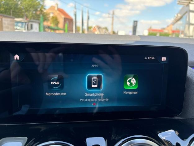 MERCEDES-BENZ EQA 250 Premium Toit Pano Burmester  