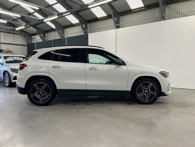 MERCEDES-BENZ GLA-Klasse GLA 180 d AMG Line