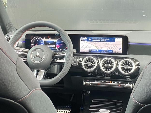 MERCEDES-BENZ Classe A 180 AMG Line  Classe A 180 AMG Line