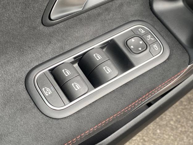 MERCEDES-BENZ Classe A 180 AMG Line  Classe A 180 AMG Line