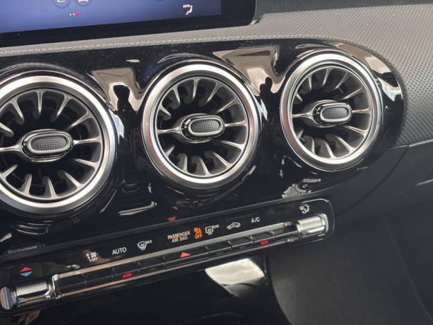 MERCEDES-BENZ Classe A 180 AMG Line  Classe A 180 AMG Line