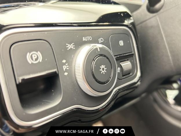 MERCEDES-BENZ Classe A 200 d AMG Line  