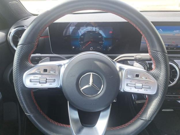 MERCEDES-BENZ A-Klasse A 180 d Launch Edition