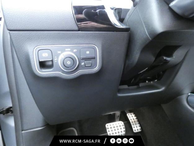 MERCEDES-BENZ GLA 250 e AMG Line  