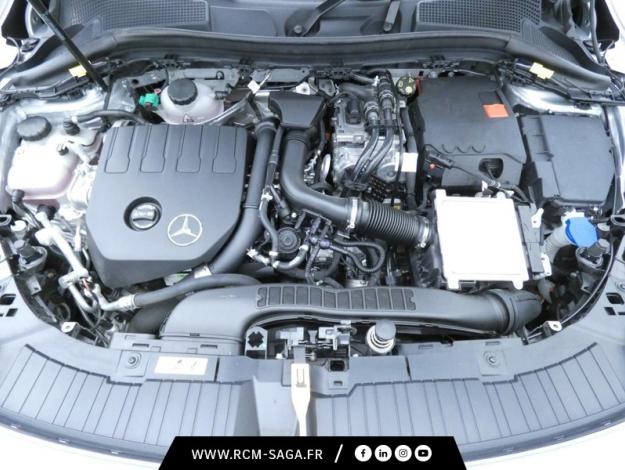 MERCEDES-BENZ GLA 250 e AMG Line  