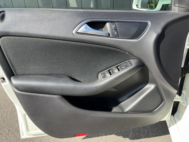 MERCEDES-BENZ Classe B Design B 180 d  
