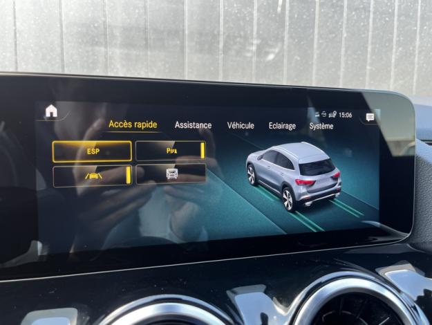 MERCEDES-BENZ GLA 200 d AMG Line  GLA 200 d AMG Line