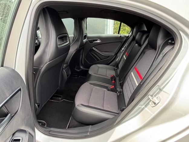 MERCEDES-BENZ Classe A A 180 Intuition  