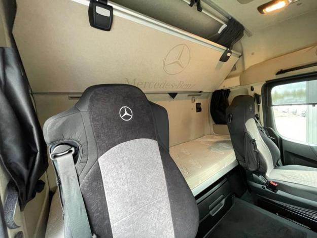 MERCEDES-BENZ Actros F 1848 StreamSpace 2.50M  