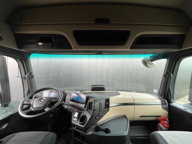 MERCEDES-BENZ Actros F 1848 StreamSpace 2.50M  