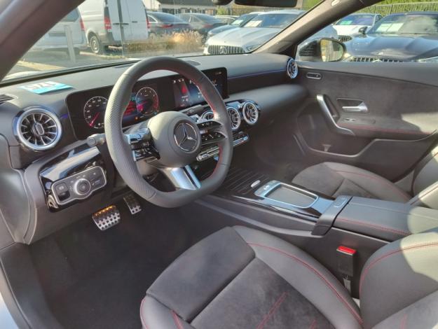 MERCEDES-BENZ A 180 d AMG Line - SAGA Huy (+32 85 23 69 00) 