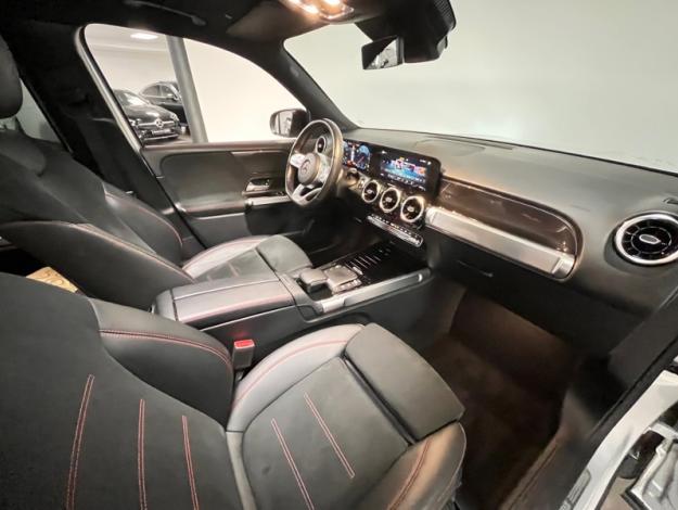 MERCEDES-BENZ GLB 200 d AMG Line  