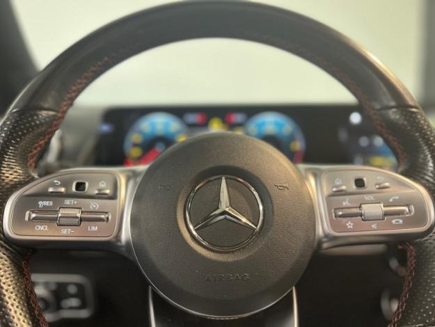 MERCEDES-BENZ GLB 200 d AMG Line  