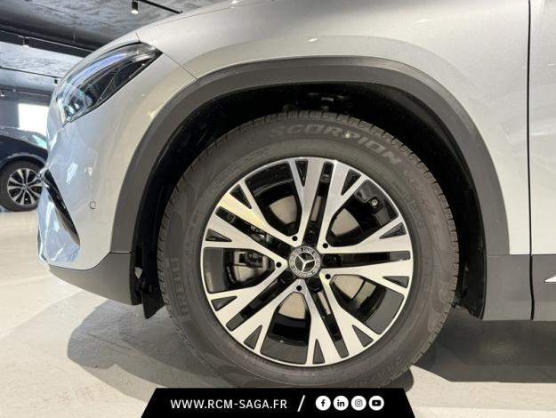 MERCEDES-BENZ GLA 200 Business Line  