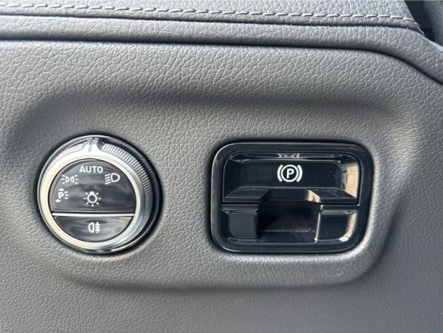 MERCEDES-BENZ EQE 300 Business Line - 5 ans GARANTIE 