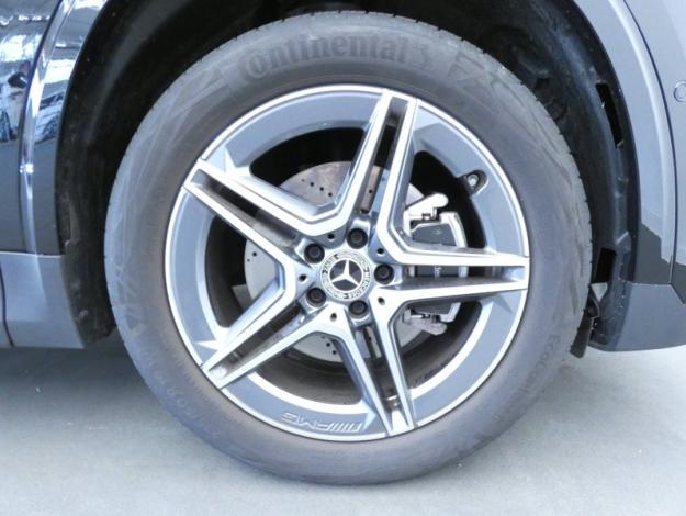 MERCEDES-BENZ GLA 200 d AMG Line  
